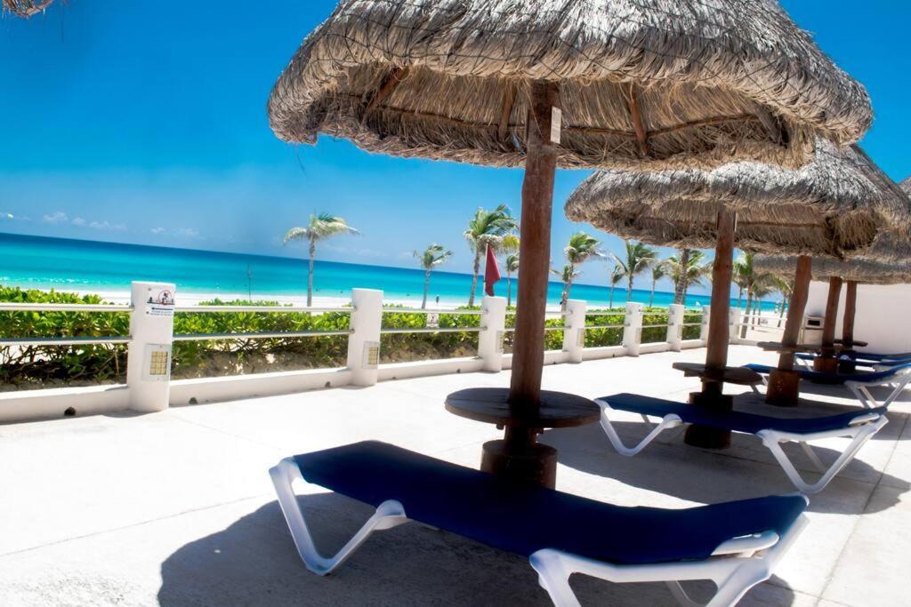 Ocean Front Villa, Locacion In Zone * Cancún