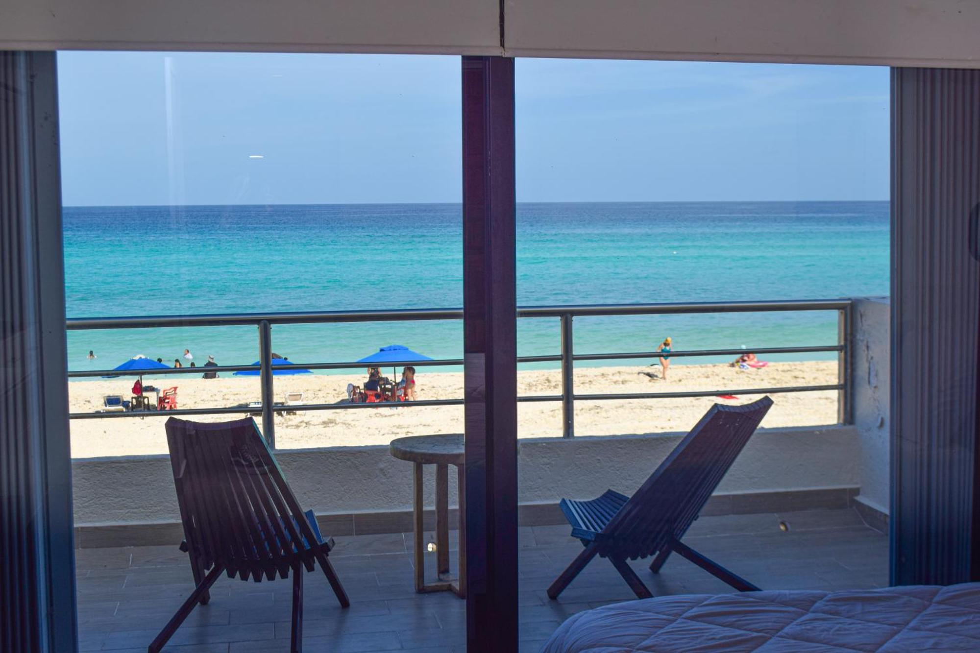 Ocean Front Villa, Locacion In Zone *