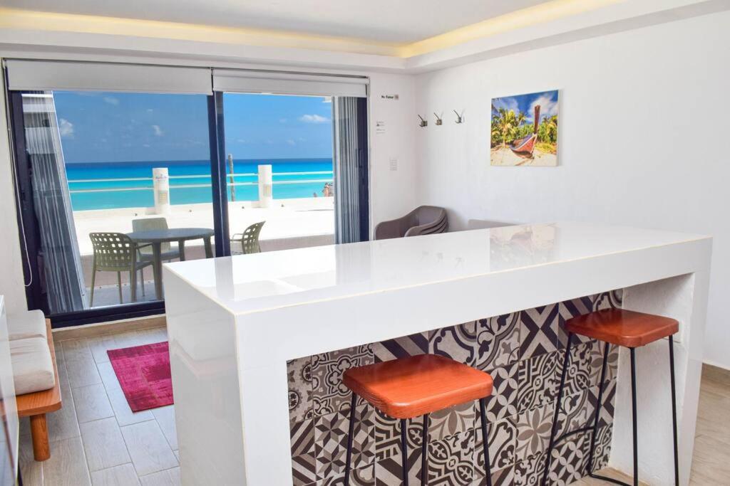 Ocean Front Villa, Locacion In Zone Cancún